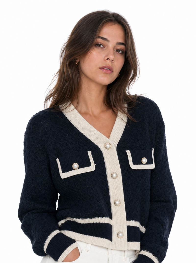 Cardigan bicolore à boutons nacrés
