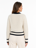 Cardigan bicolore à boutons nacrés